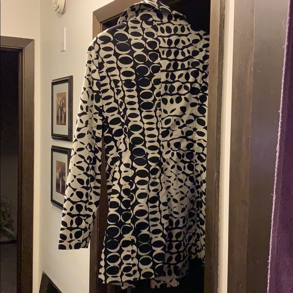 Trench Coat - Picture 3 of 6